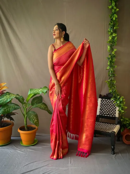 Pink jacquard Silk Saree