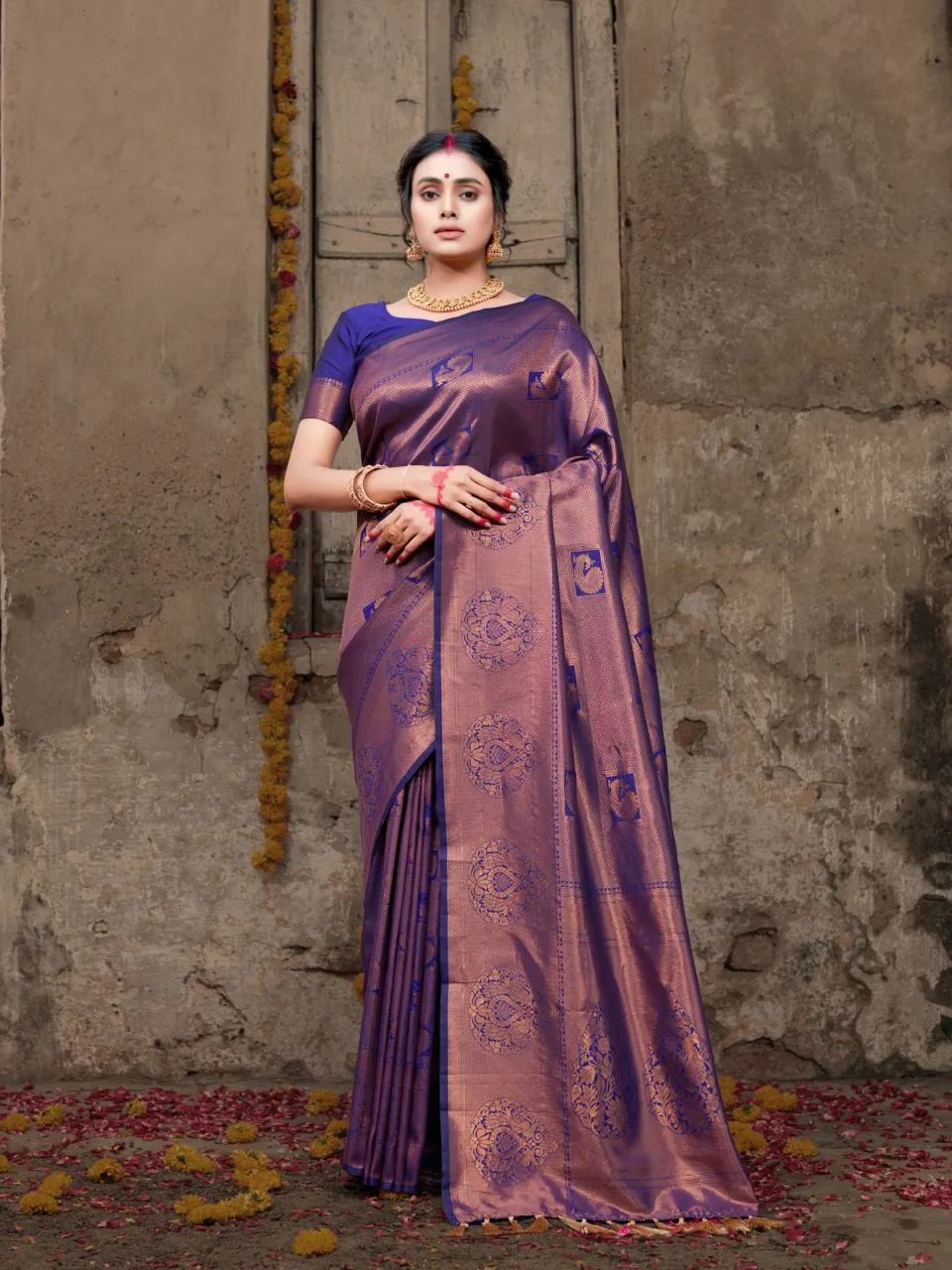 Buy Purple Sarees for Women by GRANTHVA-FAB Online | Ajio.com