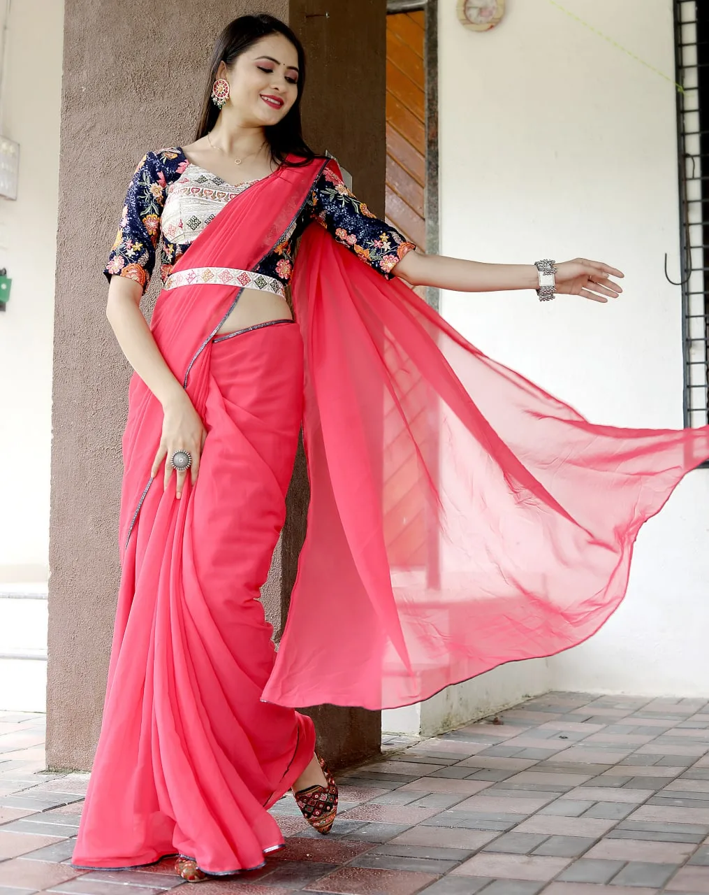 Aggregate 206+ pink saree matching suit latest