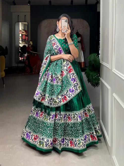 Mirror Work Lehenga (White) in Surat at best price by Hanuman Silk Mills -  Justdial